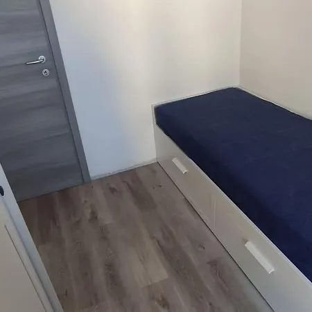 Casa Blu B7 4 * לה מדלנה